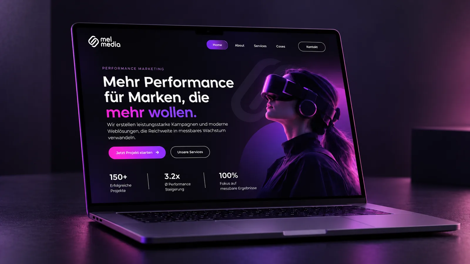 Illustrative digitale Markenanwendung von melmedia auf einem Laptop.